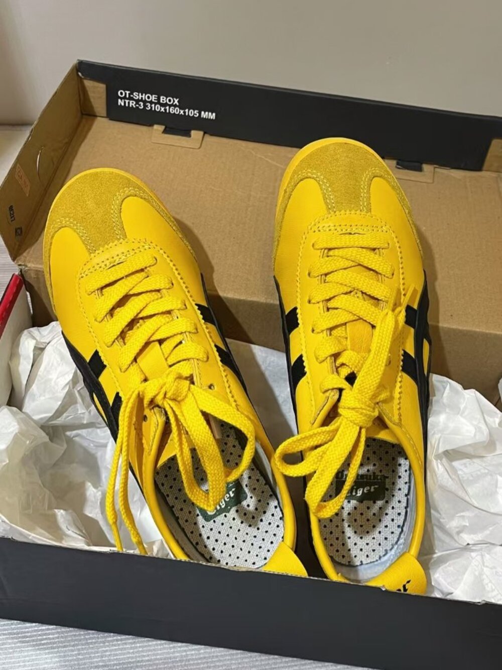 Onitsuka Tiger MEXICO 66 Men's Yellow Casual Sneakers [Available in various size